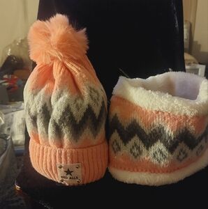 Prepare 4 Winter now With This  grey chevron beanie and matching circlar scarf